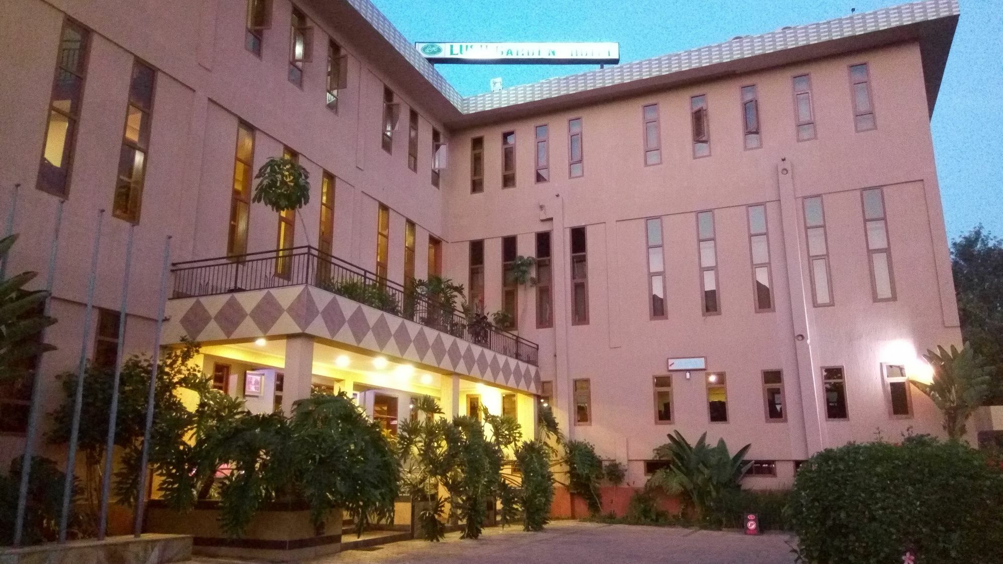 Lush Garden Hotel Arusha Exterior foto